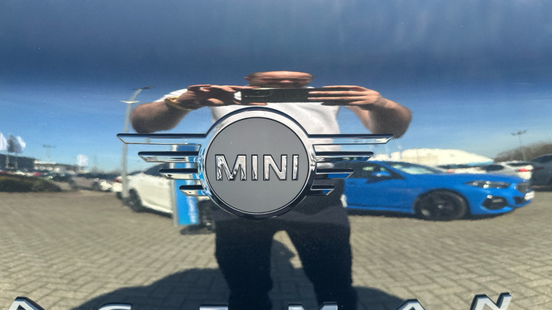 MINI Aceman 135kW E Classic 43kWh 5dr Auto Electric Hatchback